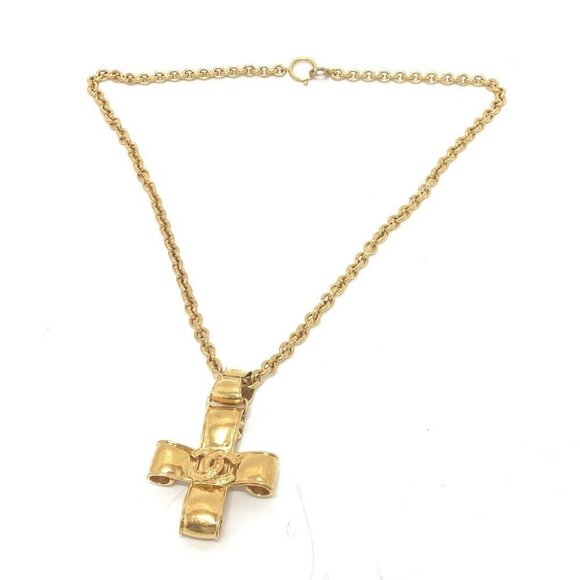 CHANEL 94Ｐ CC Mark Chain cross Necklace Metal Gold - Picture 1 of 10
